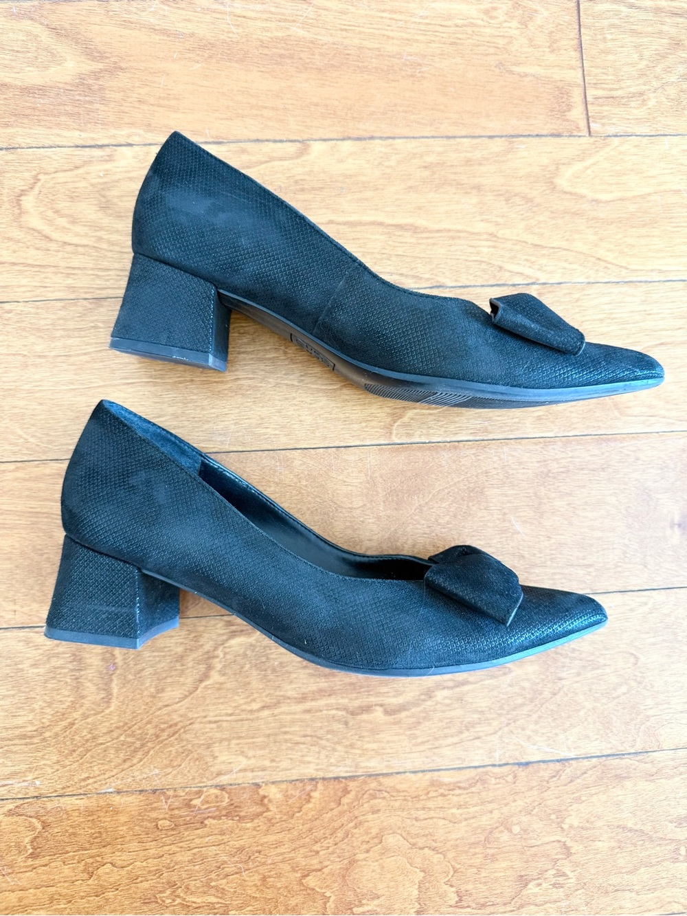 Naturalizer Mavis Bow Pumps Black Suede Size 7.5 - Picture 3 of 10